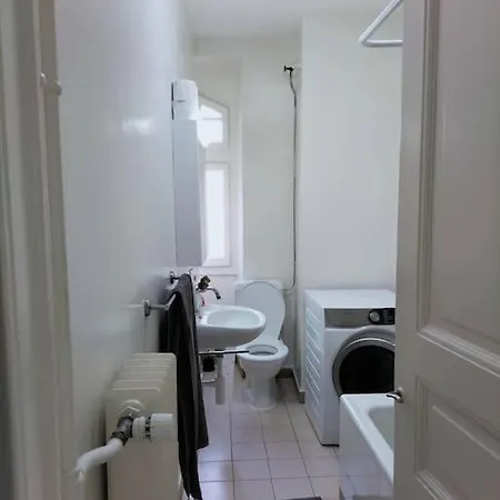 2 Bedrooms, 1 Living In Center With Free Parking Subject To Availability * Lozanna